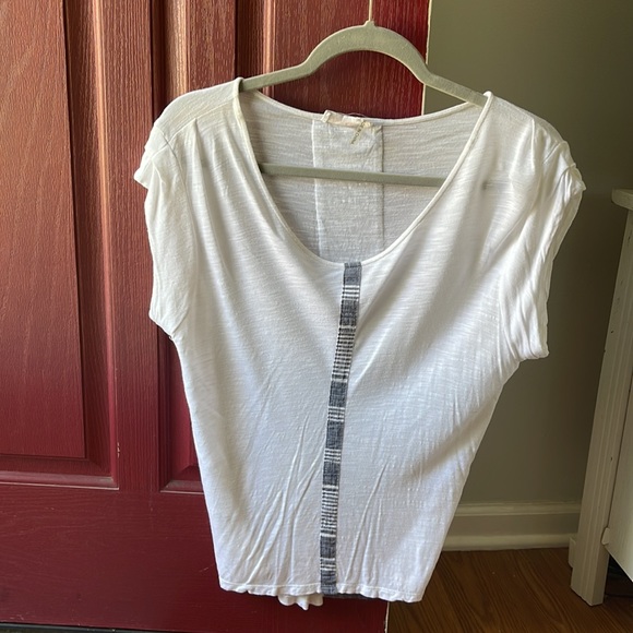 Flowy tee with strip detail - Picture 3 of 6